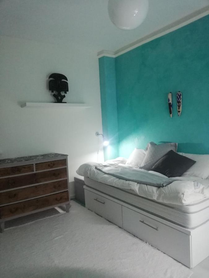 Comfortable Single Bluing Room B&B Granada Bagian luar foto