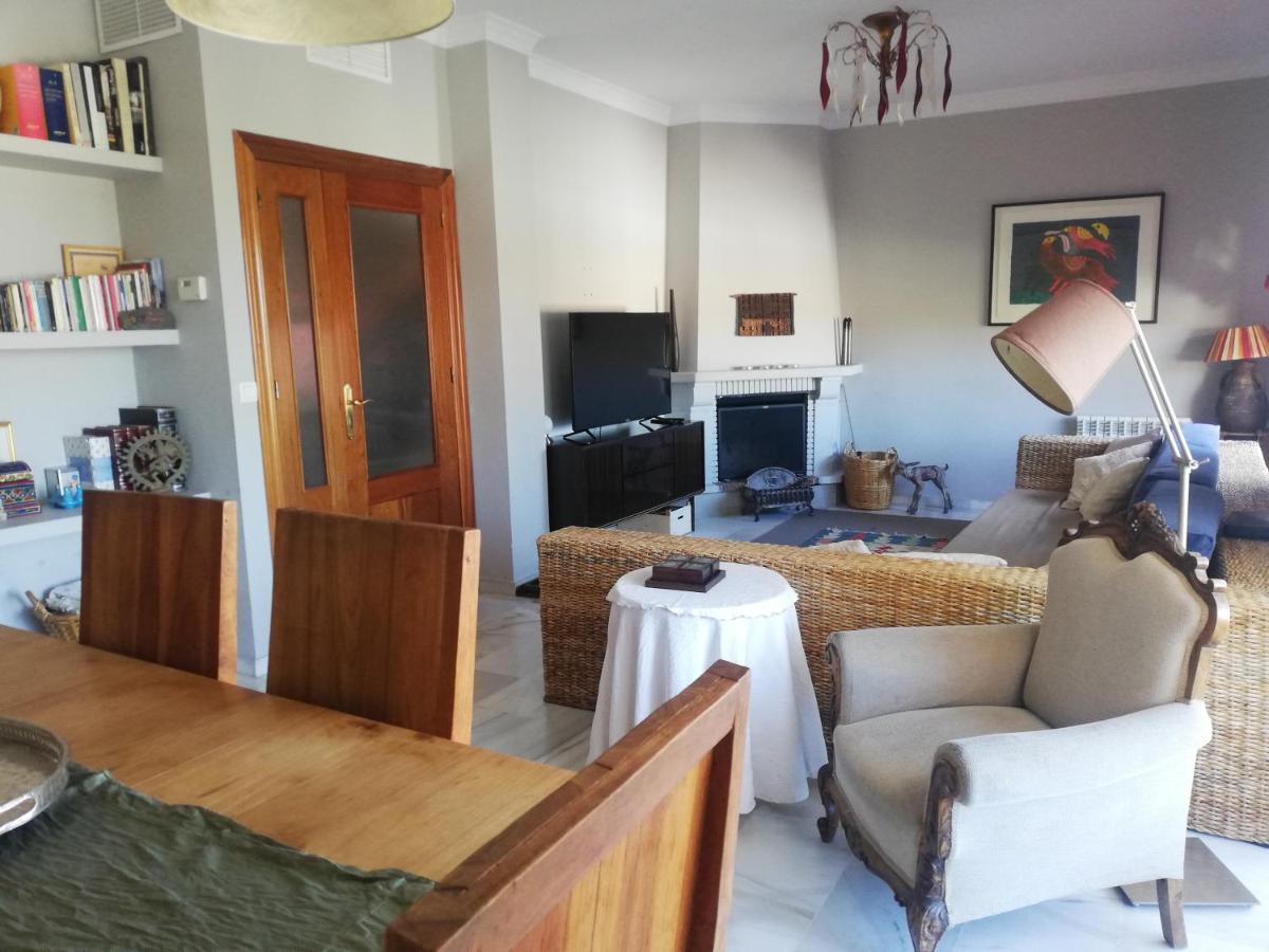 Comfortable Single Bluing Room B&B Granada Bagian luar foto