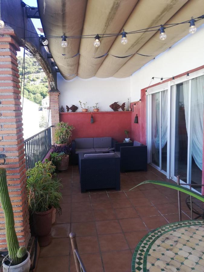 Comfortable Single Bluing Room B&B Granada Bagian luar foto